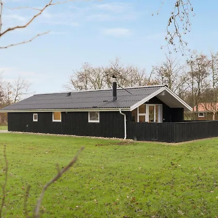 Holiday home Stunning In With Sauna
