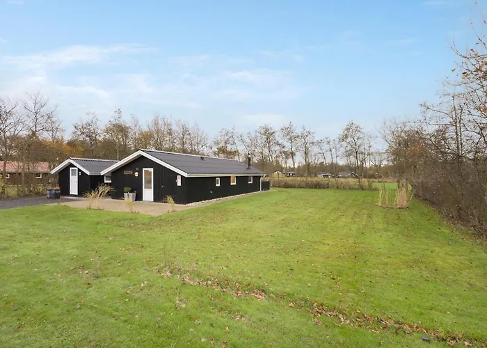 Stunning In With Sauna 度假居 *